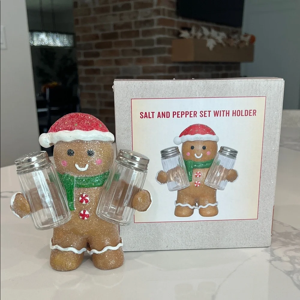 🫚So. Cute.🫚🫚Salt & Pepper Set..